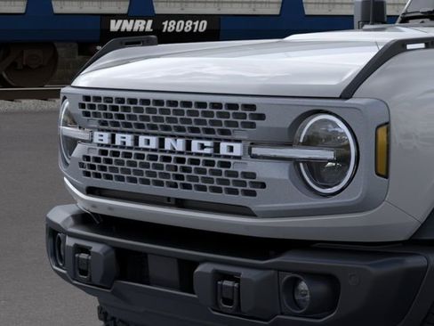 New 2026 Ford Bronco Badlands AWD/4WD image 19