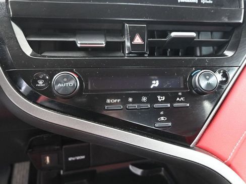 Used 2022 Toyota Camry XSE image 29