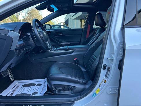 Used 2021 Toyota Avalon TRD image 21