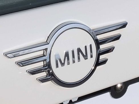 Certified 2023 MINI Cooper 4-Door Hardtop w/ Multitone Edition image 12