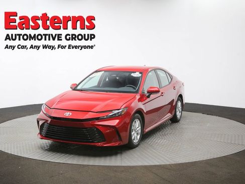 Used 2025 Toyota Camry LE FWD image 54