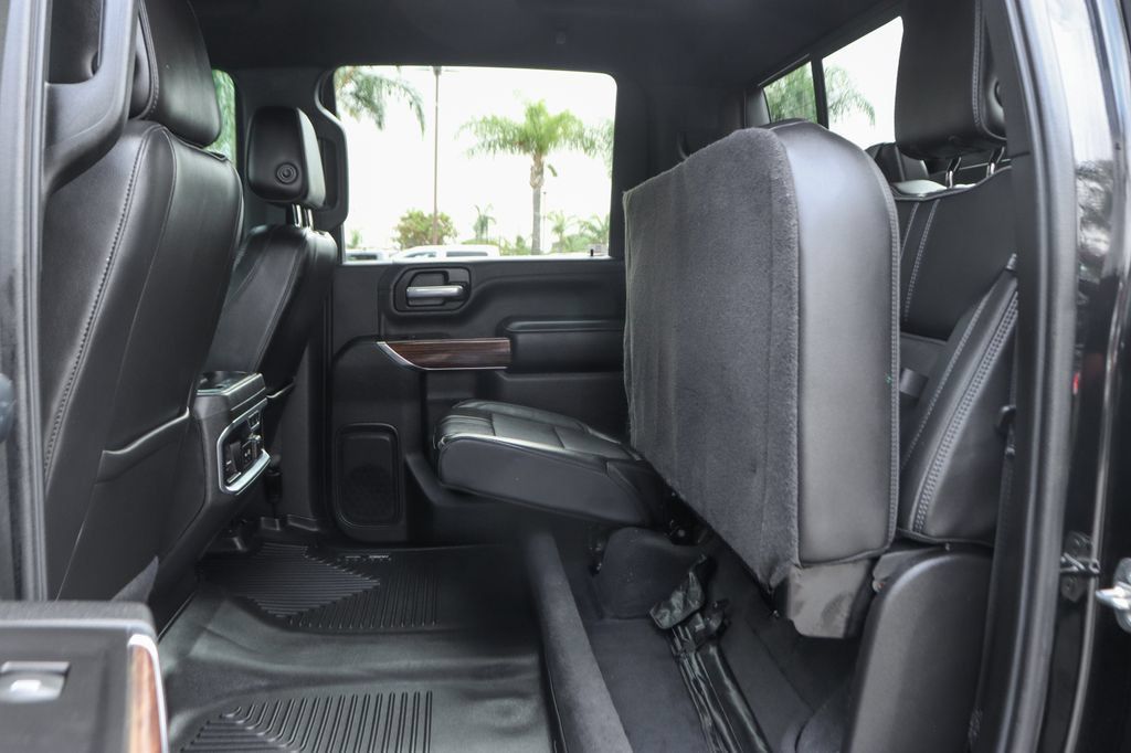 Used 2020 Chevrolet Silverado 2500 High Country w/ Technology Package AWD/4WD image 39