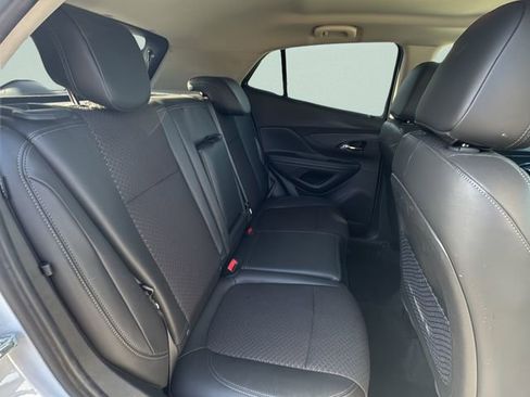 Used 2020 Buick Encore Preferred image 16