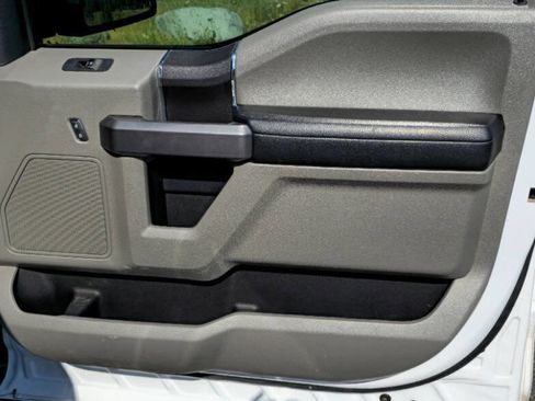 Used 2019 Ford F150 XLT image 23