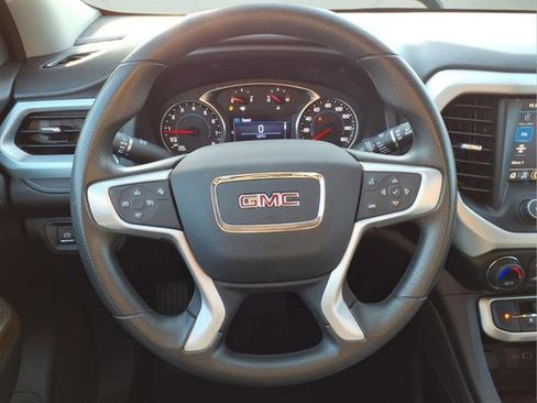 Used 2023 GMC Acadia SLE image 24