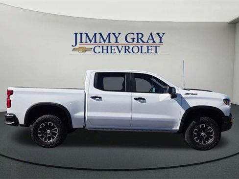 New 2026 Chevrolet Silverado 1500 ZR2 image 2