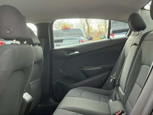 Used 2017 Chevrolet Cruze LT w/ Convenience Package image 20
