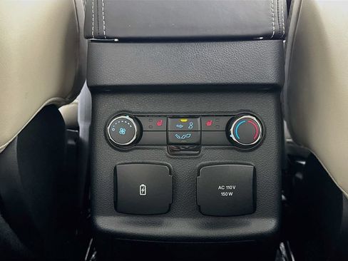Used 2017 Ford Explorer Platinum AWD/4WD image 31