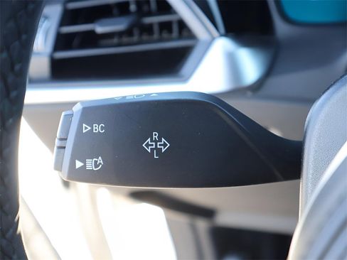 Used 2023 BMW 440i xDrive Convertible w/ Premium Package image 37