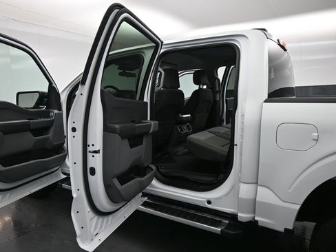 Certified 2023 Ford F150 XLT w/ XTR Package image 17