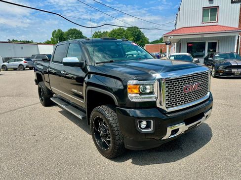 Used 2015 GMC Sierra 2500 Denali w/ Snow Plow Prep Package AWD/4WD image 3