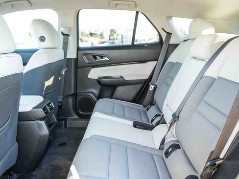 Certified 2024 Honda Prologue EX image 18