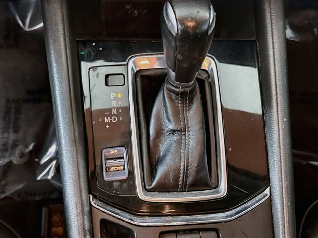 Used 2020 MAZDA CX-5 Touring FWD image 19