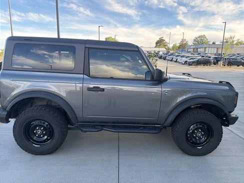 Used 2022 Ford Bronco Black Diamond AWD/4WD image 2