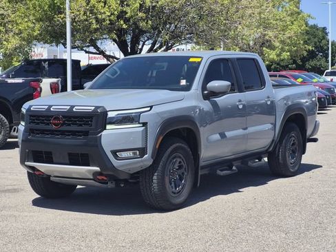 Certified 2025 Nissan Frontier PRO-4X AWD/4WD image 2