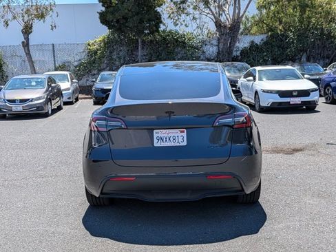 Used 2024 Tesla Model Y Long Range AWD/4WD image 6