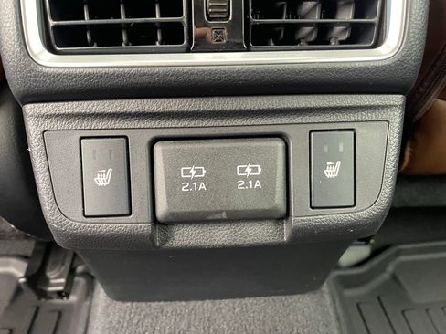 Used 2019 Subaru Outback 3.6R Touring image 23