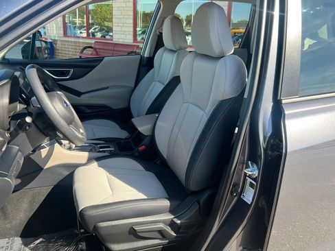 Used 2024 Subaru Forester AWD/4WD image 10