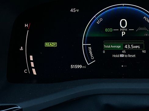 Used 2025 Toyota Camry LE image 37