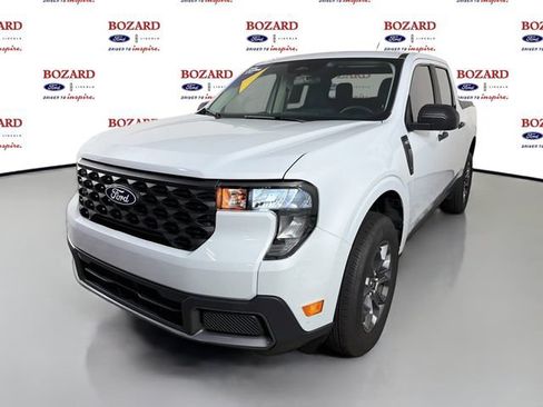 Certified 2025 Ford Maverick XLT FWD image 4