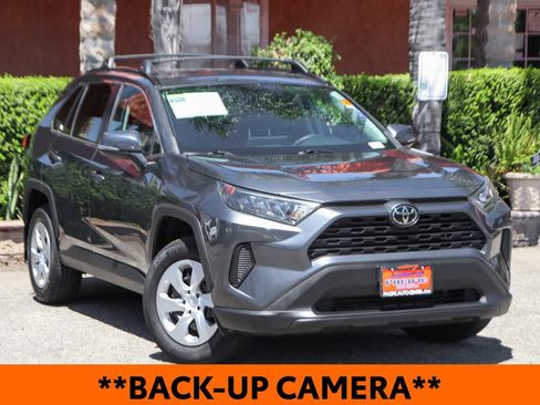 Used 2021 Toyota RAV4 LE w/ Carpet Mat Package (TMS) AWD/4WD image 2