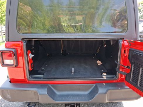 Used 2021 Jeep Wrangler Unlimited Sport AWD/4WD image 28