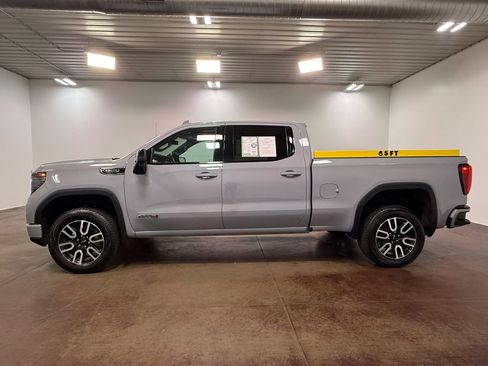 Used 2025 GMC Sierra 1500 AT4 w/ AT4 Preferred Package AWD/4WD image 6