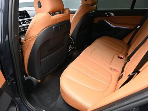Used 2022 BMW X5 xDrive40i w/ Premium Package image 19