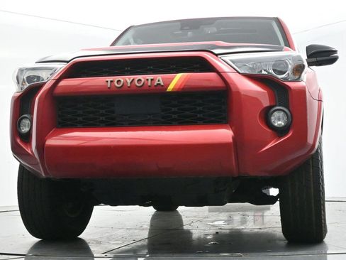 Used 2023 Toyota 4Runner 40th Anniversary SE AWD/4WD image 45
