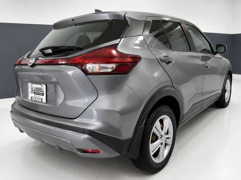 Used 2021 Nissan Kicks S FWD image 8