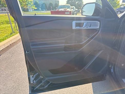 Used 2022 Ford Explorer ST-Line w/ Class IV Trailer Tow Package AWD/4WD image 16