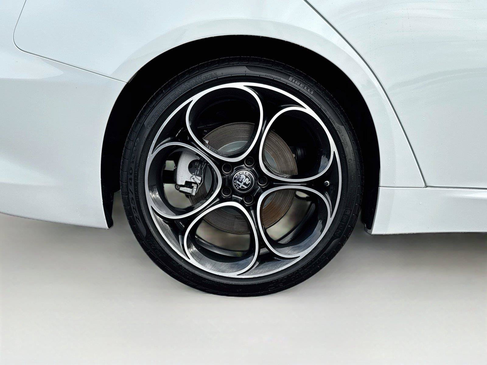 Used 2025 Alfa Romeo Giulia w/ Driving Assist Package RWD image 37
