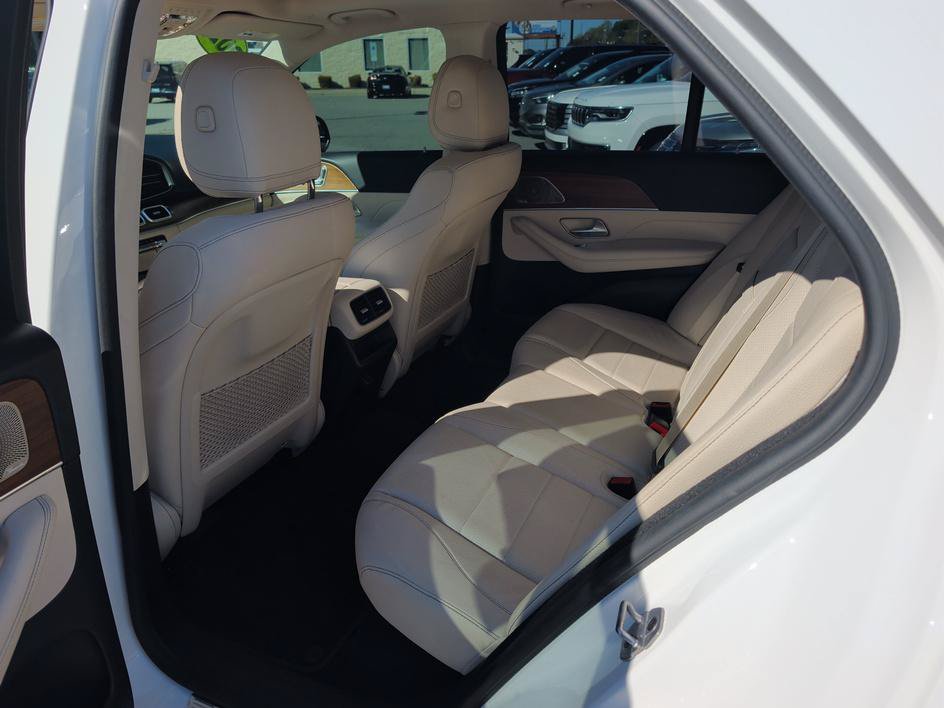 Used 2021 Mercedes-Benz GLE 350 4MATIC w/ Premium Package image 9