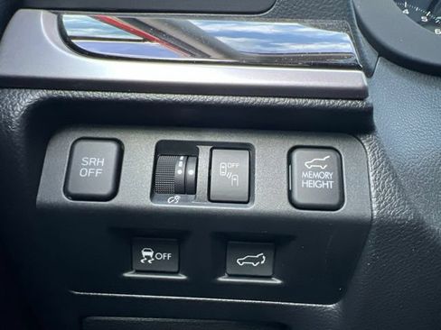 Used 2018 Subaru Forester 2.5i Touring AWD/4WD image 22