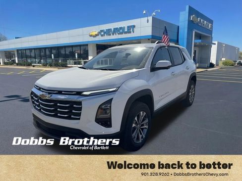 New 2026 Chevrolet Equinox LT FWD image 3