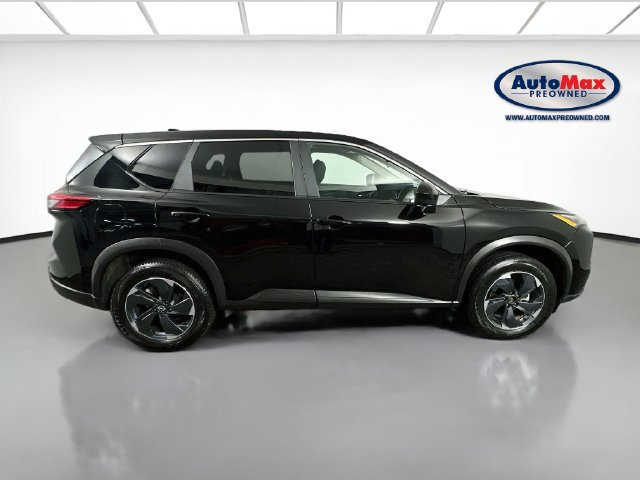 Used 2025 Nissan Rogue SV AWD/4WD image 9