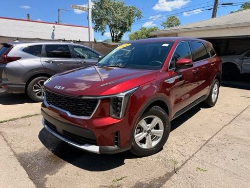 Certified 2024 Kia Sorento LX FWD image 1