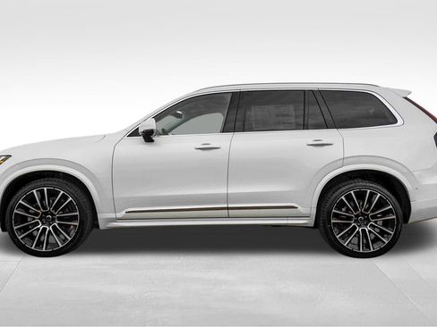 New 2026 Volvo XC90 B6 Ultra w/ Lounge Package image 8