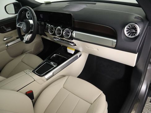 Certified 2026 Mercedes-Benz GLB 250 image 18