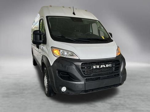 Used 2025 RAM ProMaster 2500 w/ Convenience Group FWD image 2