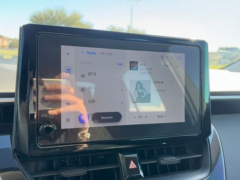 Used 2024 Toyota Corolla LE image 8