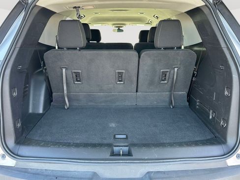 Certified 2020 Chevrolet Traverse LS image 35