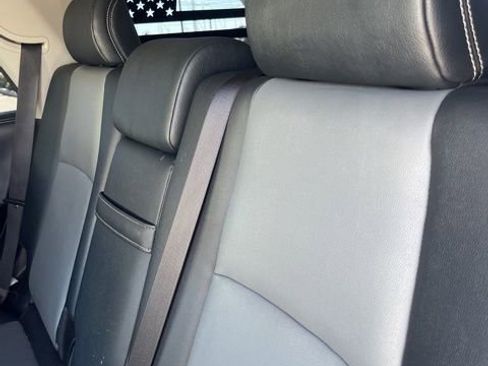 Used 2019 Toyota 4Runner SR5 Premium image 11