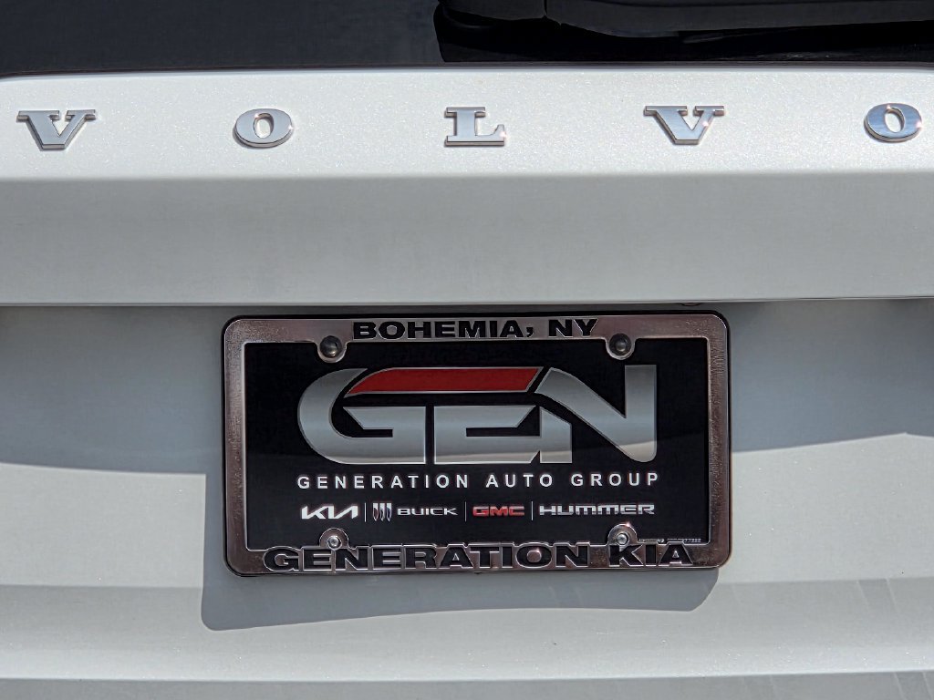 Used 2025 Volvo V90 B6 Cross Country Ultra w/ Protection Package Premier AWD/4WD image 37