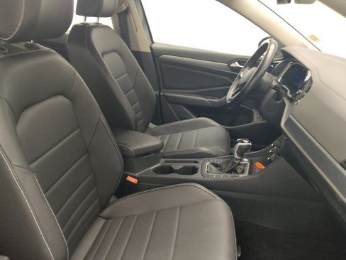 Used 2024 Volkswagen Jetta SE FWD image 21