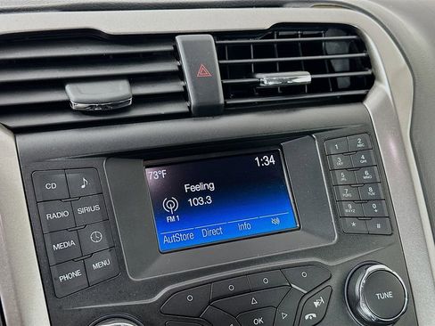 Used 2017 Ford Fusion SE image 14