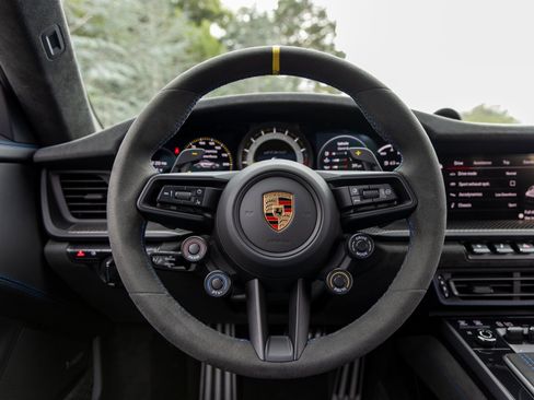 Certified 2025 Porsche 911 GT3 RS image 42