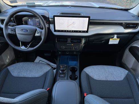 New 2025 Ford Maverick XLT w/ XLT Luxury Package image 22