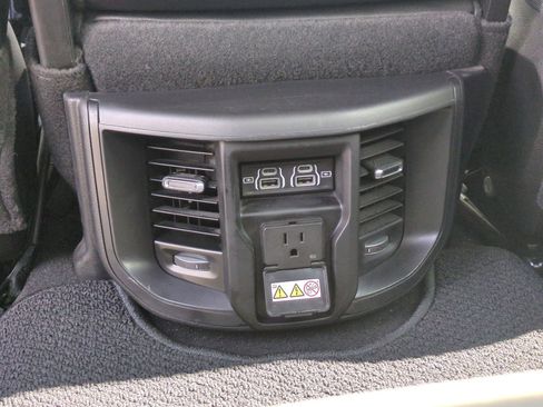 Used 2024 RAM 2500 Laramie image 25