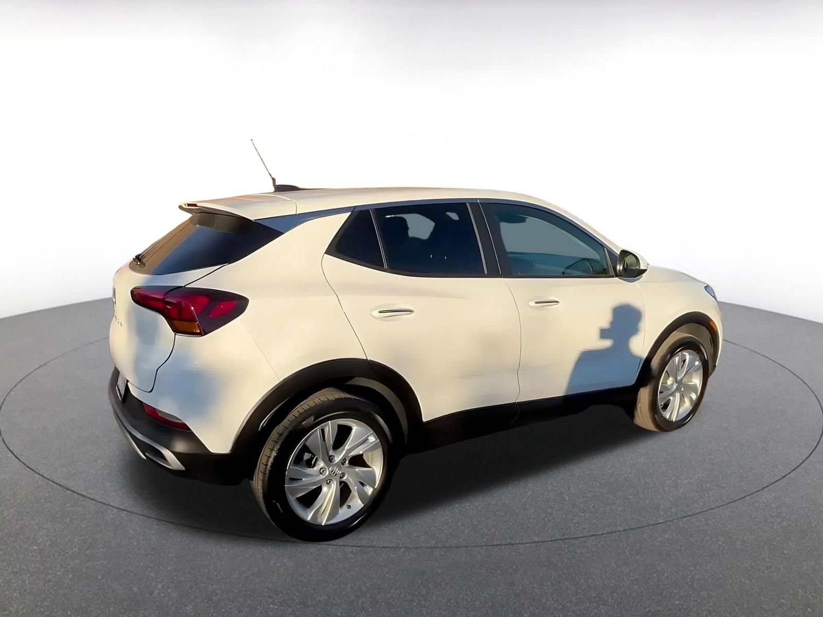Used 2025 Buick Encore GX Preferred AWD/4WD image 14